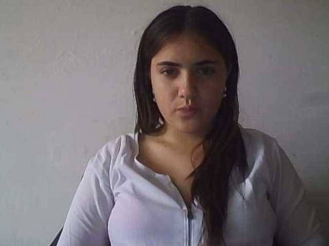 Емитувани слики од екранот valentinaLee