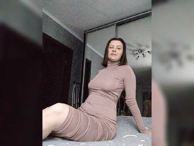 Емитувани слики од екранот Valentinasexm