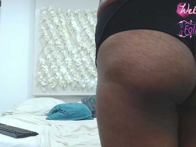 Емитувани слики од екранот ValentinaWats