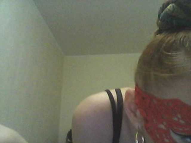 Емитувани слики од екранот Valeriat