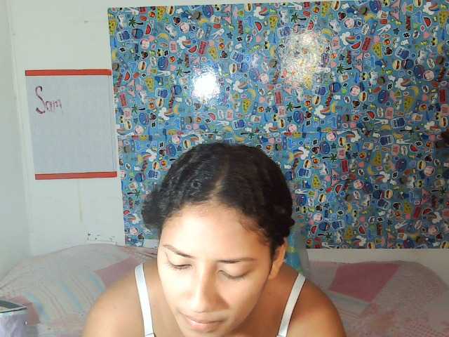 Емитувани слики од екранот ValeryFox22