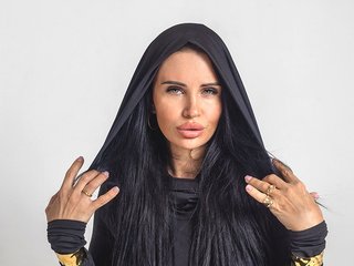 Еротски видео разговор VampIrina11