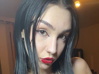 Еротски видео разговор VampyScarlet
