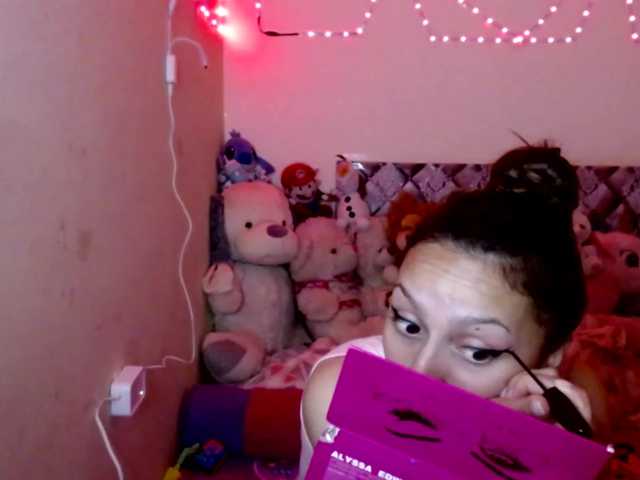 Емитувани слики од екранот vanne-rabbit