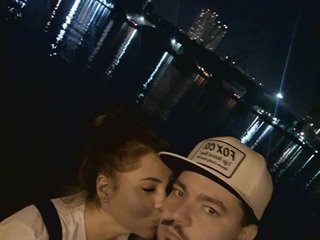 Еротски видео разговор Alex-Tanya