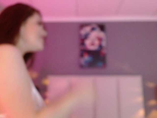 Емитувани слики од екранот VenusGinger