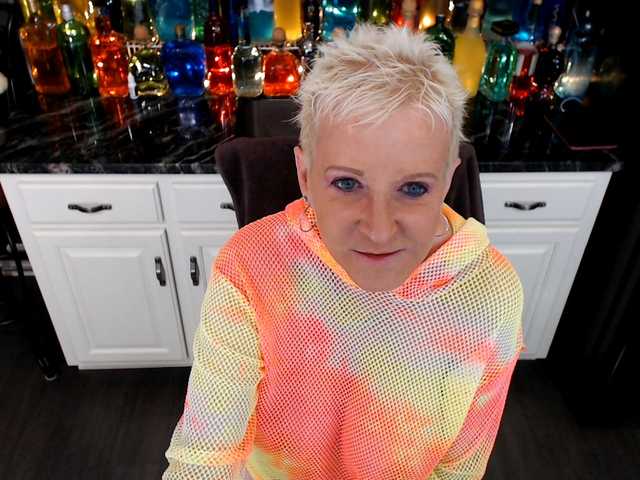 Емитувани слики од екранот Veronicablu