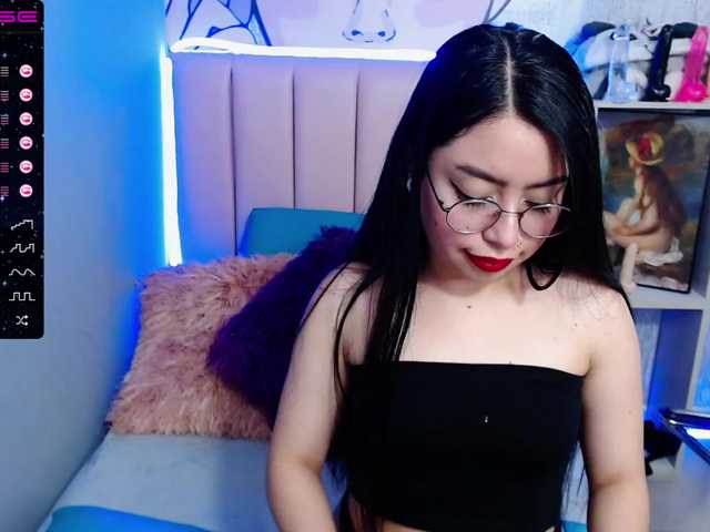 Фотографии VeronicaBrook Hey i am new ♥ GOAL: Doggy and finger in ass♥ Come on an play with me♥ Lush is on♥ control lush 222tkns15 min♥ #daddy #c2c #lovense #18 #latin [none]