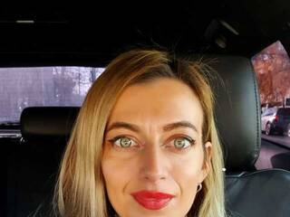 Еротски видео разговор Vicky1717