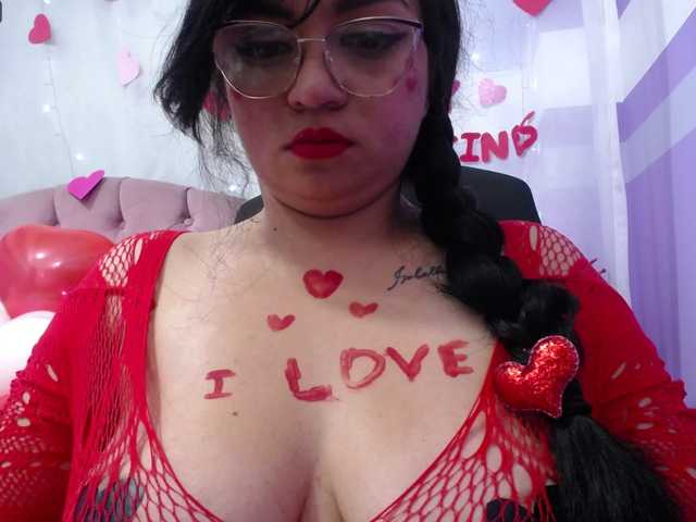 Фотографии VictoriaWill Hot sexy girl, lets have some fun! - Multi-Goal : Play boobs!! #bigboobs #latina #new #bigass #pantyhose