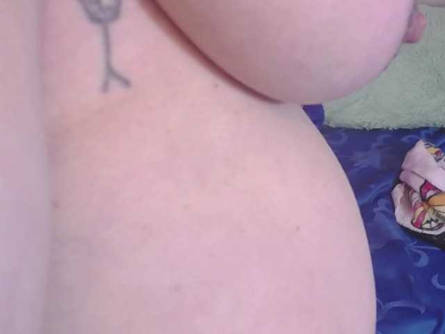 Емитувани слики од екранот viky-hot