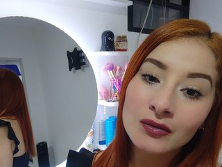Еротски видео разговор violet-adams1