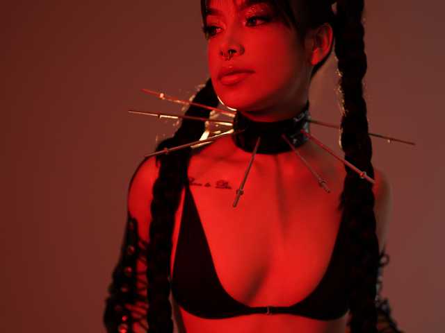 Фотографија на профилот violet-thomas