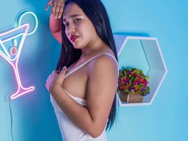 Фотографија на профилот violeta-thequeen