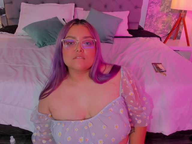 Емитувани слики од екранот Violetaflorez