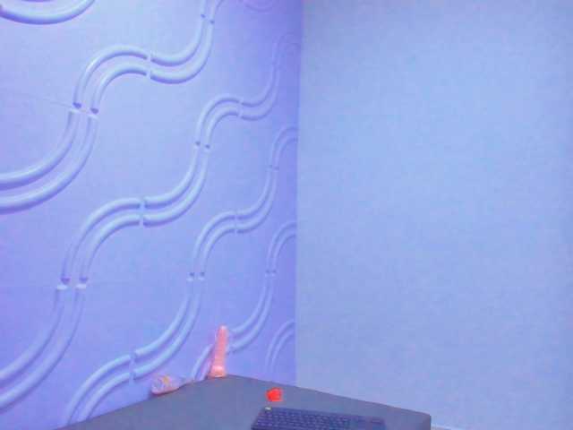 Емитувани слики од екранот VioletaLuke