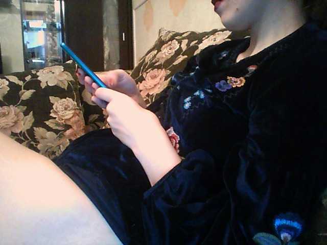 Емитувани слики од екранот violettasky