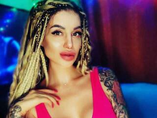 Еротски видео разговор wild-amazon