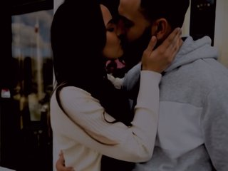 Еротски видео разговор WildAndMarried