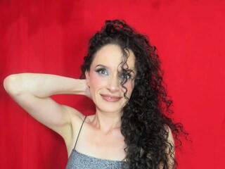 Еротски видео разговор WildBarbiee