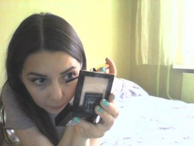 Емитувани слики од екранот Wonderfuck1