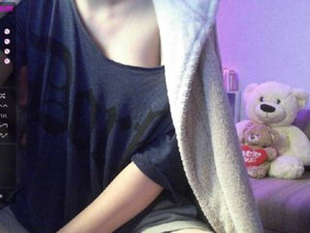 Емитувани слики од екранот Anyuta_Kiss