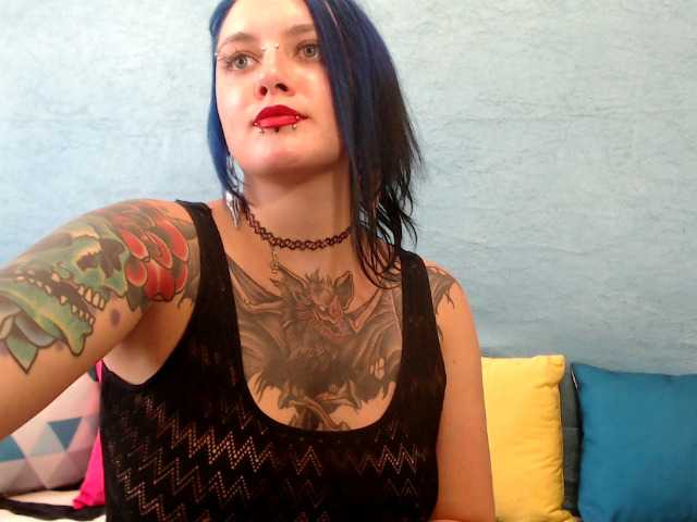 Емитувани слики од екранот xExoticGirlx