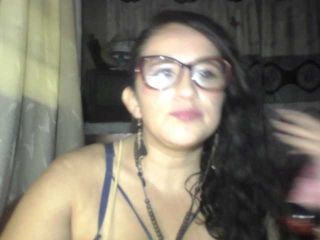 Фотографии XIMENA1986 BIENVENIDOS MI CUARTO VAMOS A PASARLA RICO Y MIENTRAS MOJAME CON TUS TOKENS COME TO MY ROOM WE HAVE A GOOD TIME AND WHILE YOU MAKE ME WET WITH YOUR TOKENS Come ​on ​and ​enjoy ​the ​curvy ​pleasure!!!!.