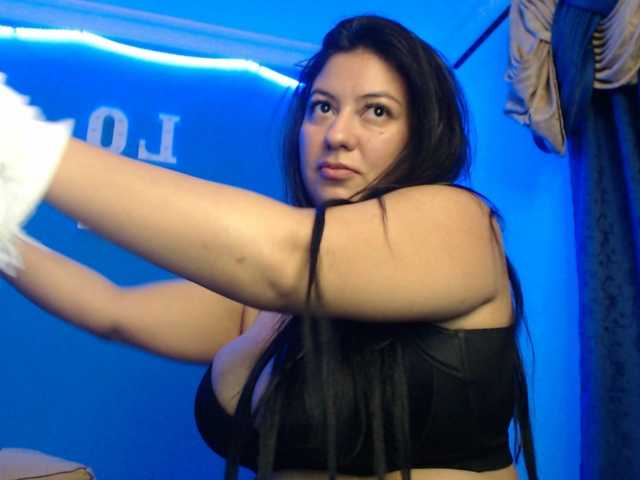 Фотографии XiomaraSweet Spank(44) Pm(10) Flash boobs(100) Blowjob(160) Flash pussy(150) Doggy style(200) Flash nake(200) Un poco de digitación (350) Dance(120)