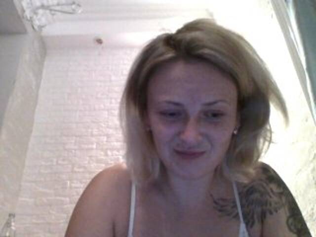 Емитувани слики од екранот XswetaX