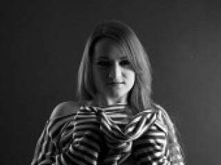 Еротски видео разговор xtendergirl