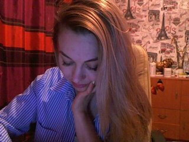 Емитувани слики од екранот _Kisuly_