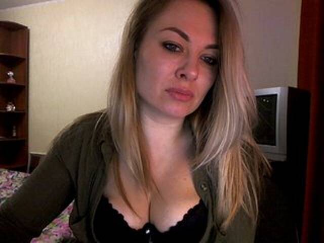 Емитувани слики од екранот _Kisuly_