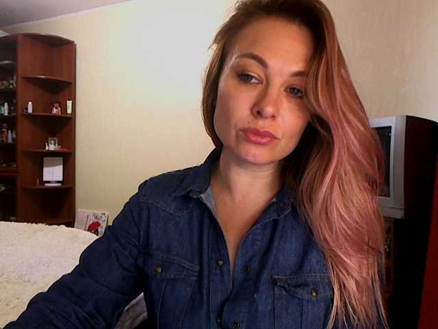 Емитувани слики од екранот _Kisuly_