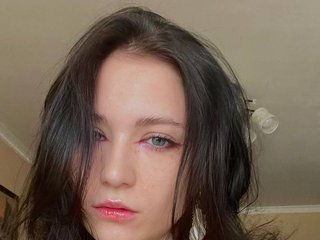 Еротски видео разговор YajairaWeare