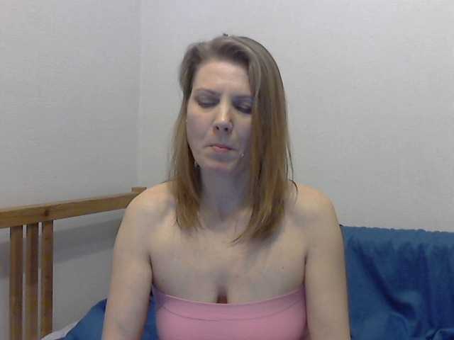 Емитувани слики од екранот YanaLakomka