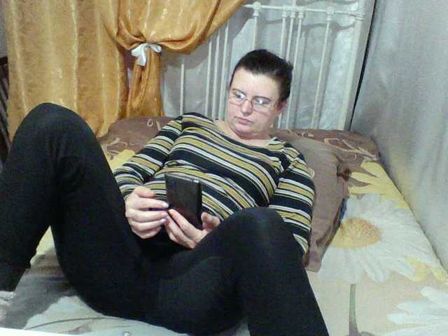 Емитувани слики од екранот _Annika_