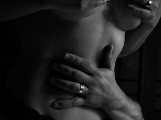 Еротски видео разговор YaraHotCandy