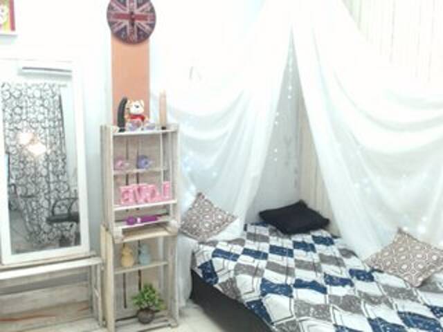 Емитувани слики од екранот yayita1