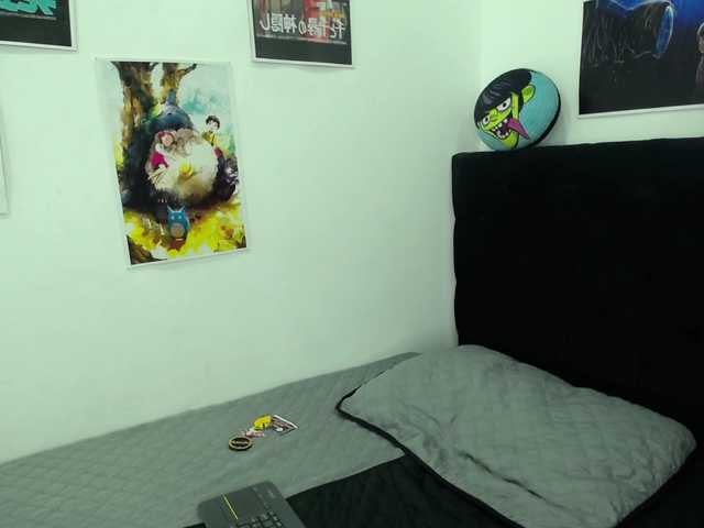 Емитувани слики од екранот Yelitzaa