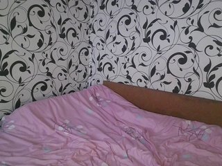 Еротски видео разговор YourEmilie