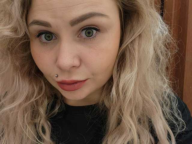 Фотографија на профилот YourFunnyBlondiee