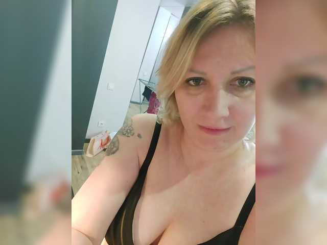 Емитувани слики од екранот yuliia_3003