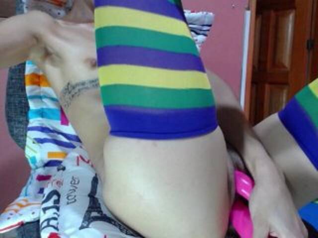 Емитувани слики од екранот Yukimiyagishi