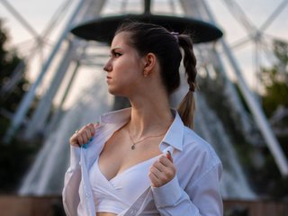 Еротски видео разговор YumiVelvet
