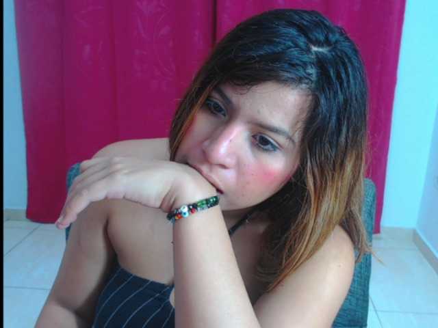 Емитувани слики од екранот yummy-baby