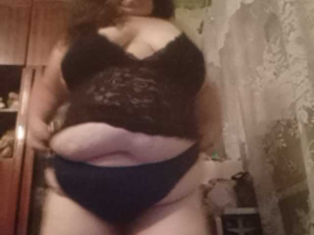 Емитувани слики од екранот Zhennettt