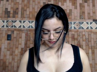 Фотографии ZoeBennett Hi, guys. Good day❤* This is my first day ,let's have fun, guys. - Multi Goal: Every 444 goal's: CUMSHOW ❤* #lovense #toy #dildo #ass #latina #bigtits #bigboobs #bigass #blowjob