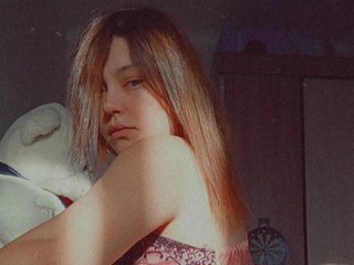 Еротски видео разговор PeachyAlice